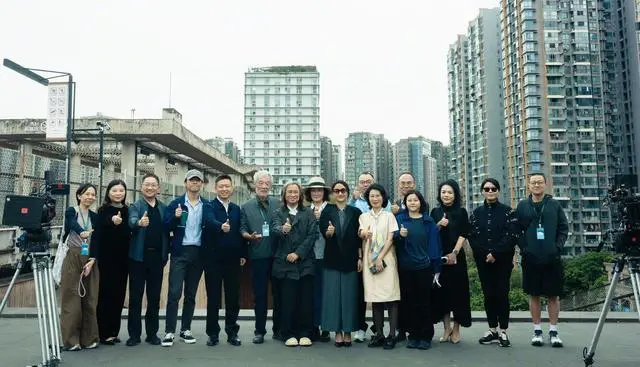 陈可辛新片《明天，会更好》成都开机，周迅饰失忆主持人沈佳 _ 细节速览