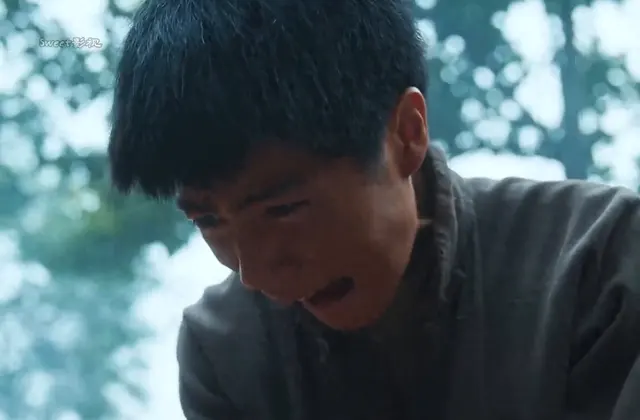 《生万物》剧中傻挑怀孕情节引观众对筐子角色动机质疑 _ 现场图