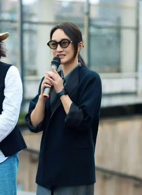 陈可辛新片《明天，会更好》成都开机，周迅饰失忆主持人沈佳 _ 相关图片