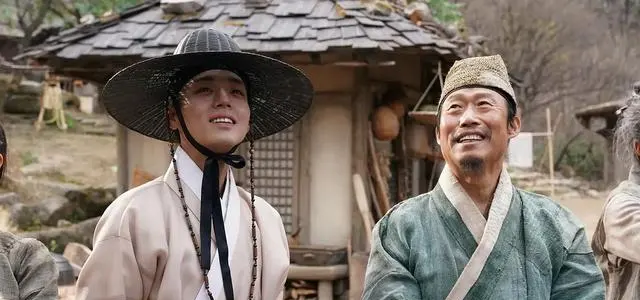 《与王生活的男人》上映5天破百万，朴志训零台词演绎端宗李弘暐 _ 现场图